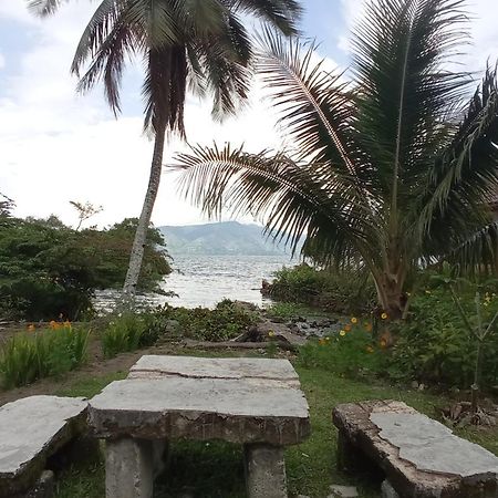 Leokap Homestay Tuk Tuk Habitación foto